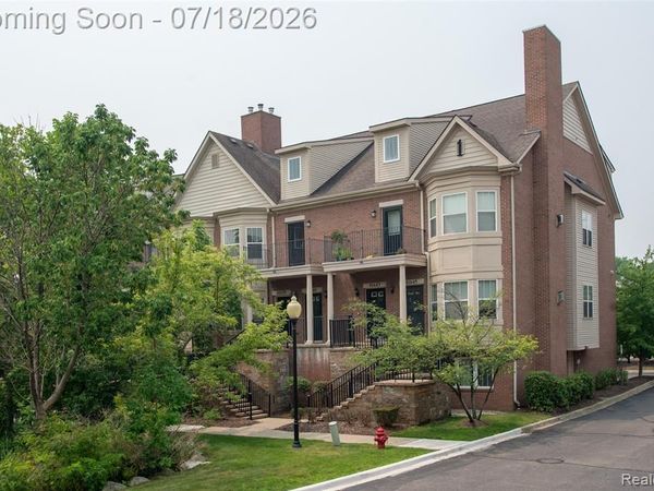 41641 Tera Lane, Novi, MI 48375