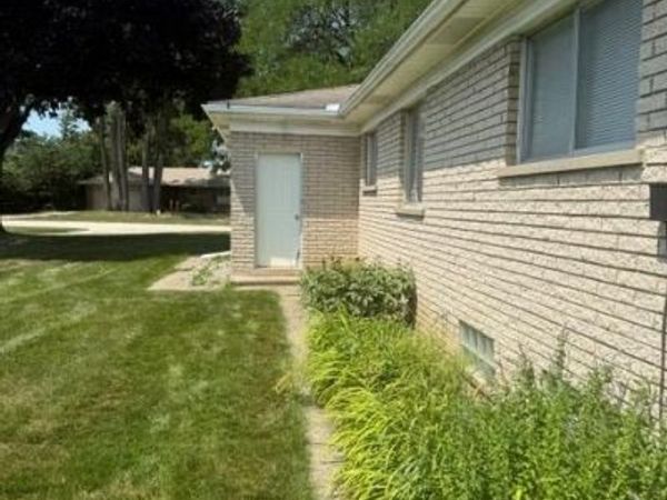 25544 Filmore Place, Southfield, MI 48075