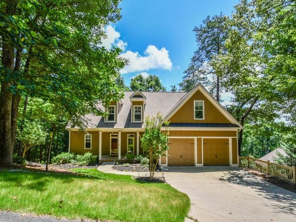 173 Indian Oak Drive , Waleska, GA 30183