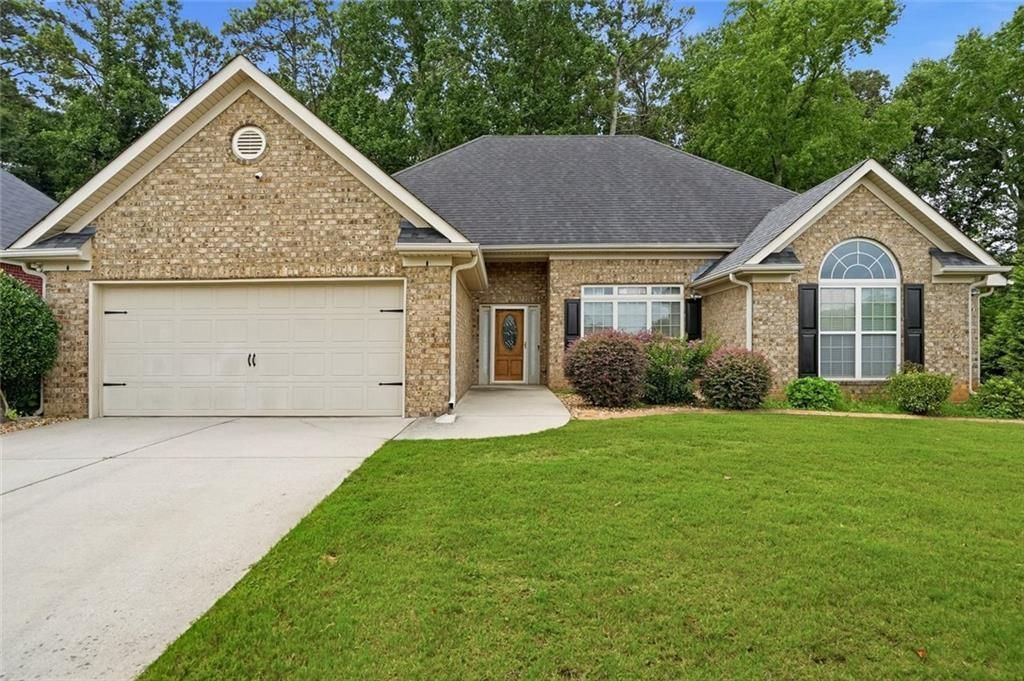 120 St Margrit Circle, Stockbridge, GA 30281 Main Photo
