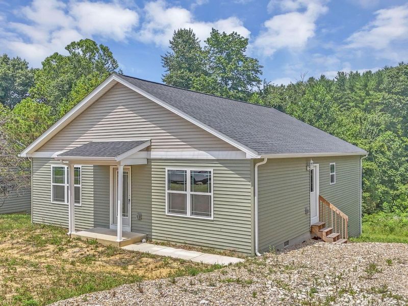 353 Elm Street, New Straitsville, OH 43766 Photo 3