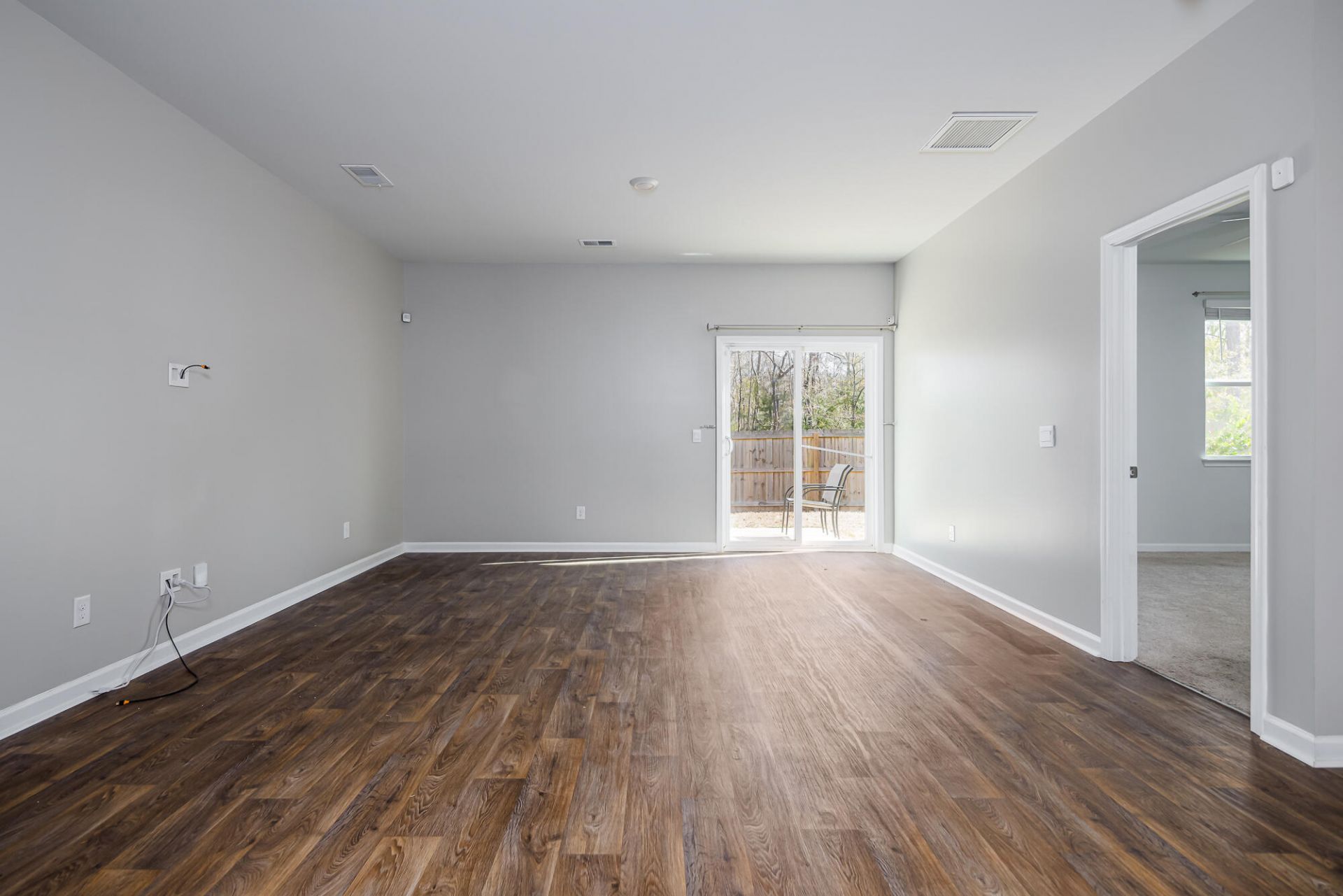 833 Kirby Court Photo 6