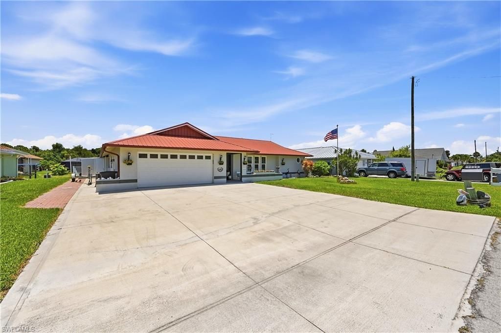 7219 Reymoor Dr, North Fort Myers, FL 33917 Photo
