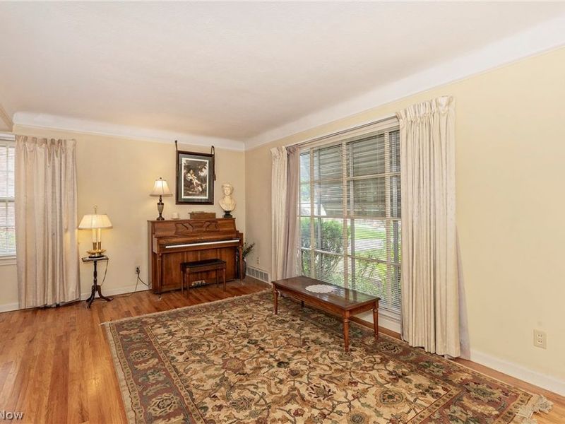 23703 East Baintree Road, Beachwood, OH 44122 Photo 3