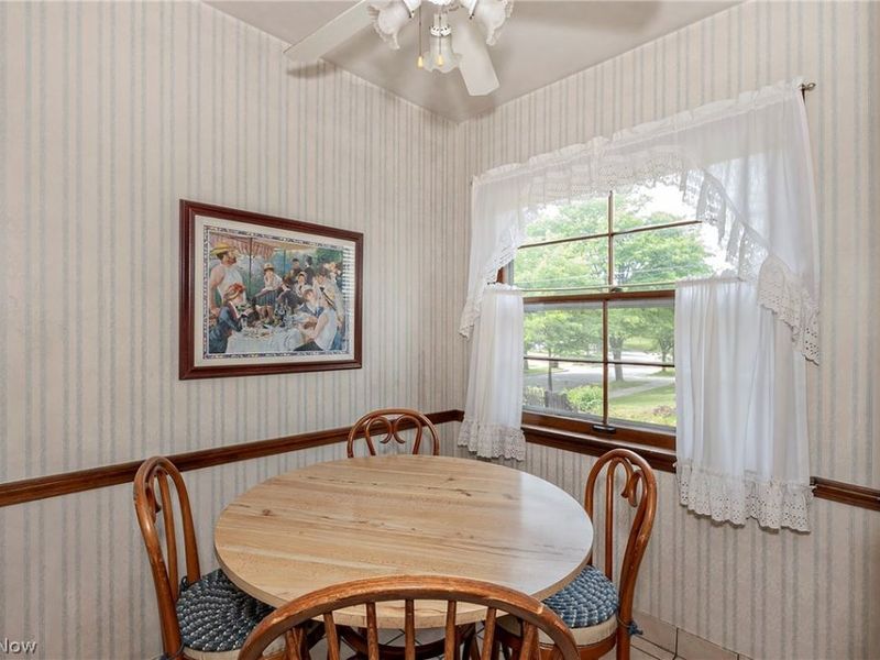 23703 East Baintree Road, Beachwood, OH 44122 Photo 6