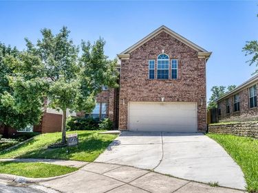 9909 Delamere Drive, Fort Worth, TX 76244