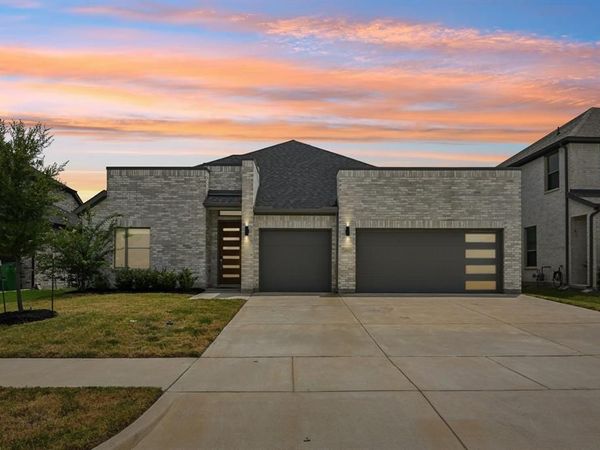 452 Leopold Trail, Waxahachie, TX 75165