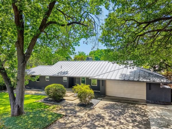 7236 Meadow Lake Avenue , Dallas, TX 75214