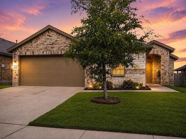 9736 Snowbell Lane, Fort Worth, TX 76036