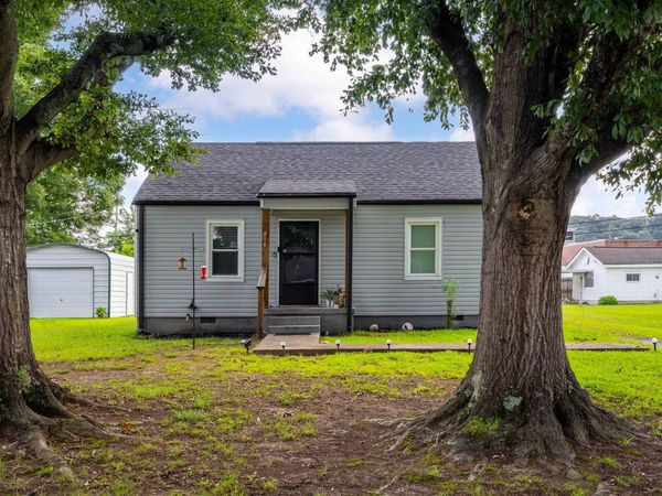 616 Carden Avenue, Rossville, GA 30741