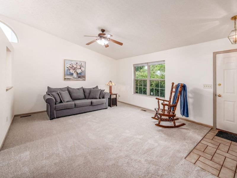 1175 Brookstone Drive , Marysville, OH 43040 Photo 3