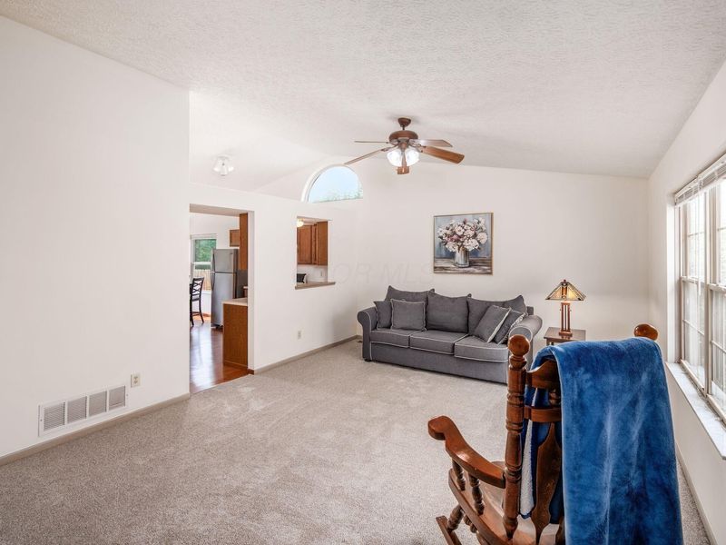 1175 Brookstone Drive , Marysville, OH 43040 Photo 5