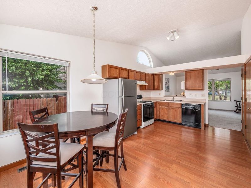 1175 Brookstone Drive , Marysville, OH 43040 Photo 8