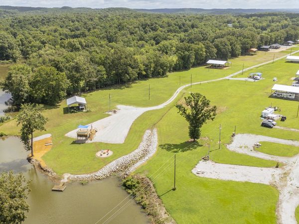 377 Jett Drive , Unit 83, Clifton, TN 38425