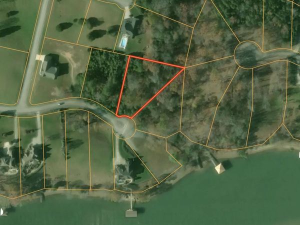 2475 Burton Road , Sale Creek, TN 37373