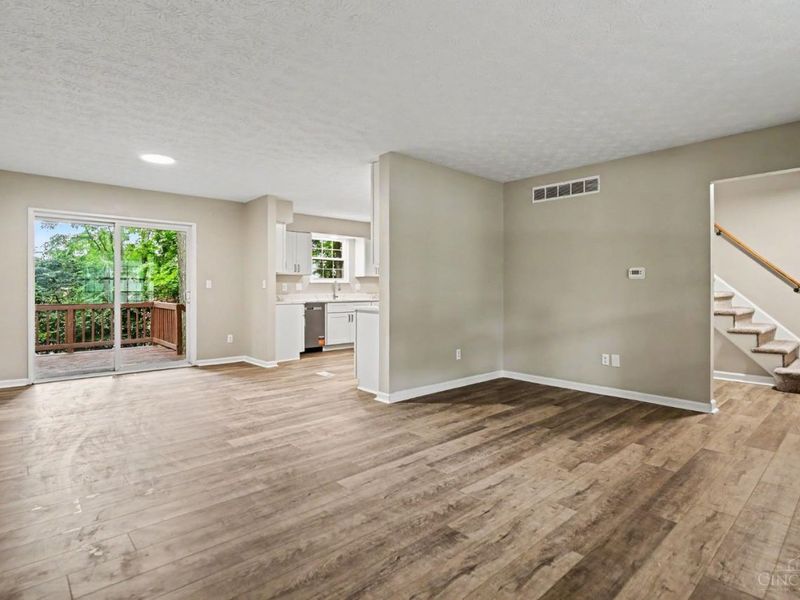 5160 Brasher Avenue, Blue Ash, OH 45242 Photo 4