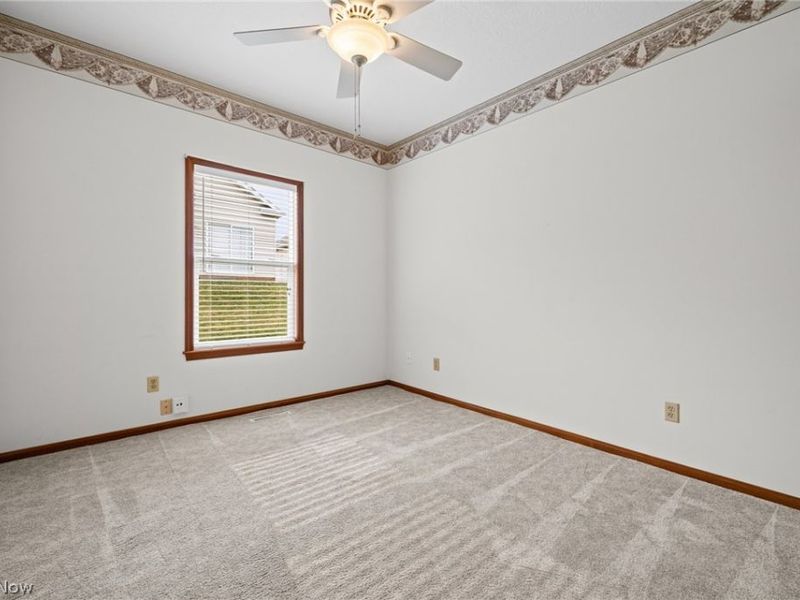215 Village Drive, Unit 28, Seven Hills, OH 44131 Photo 12