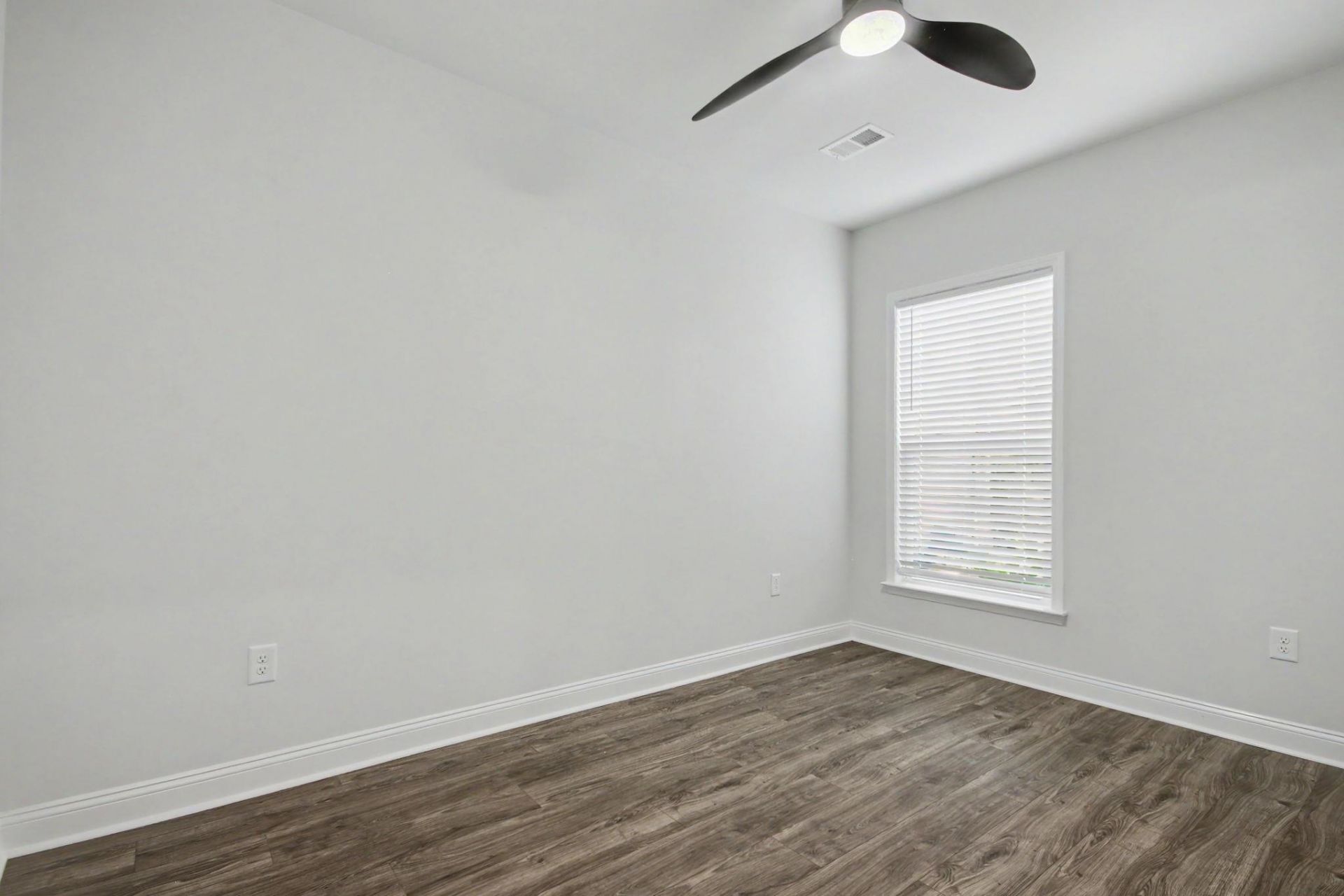 5877 Cremona Dr.  Photo 23