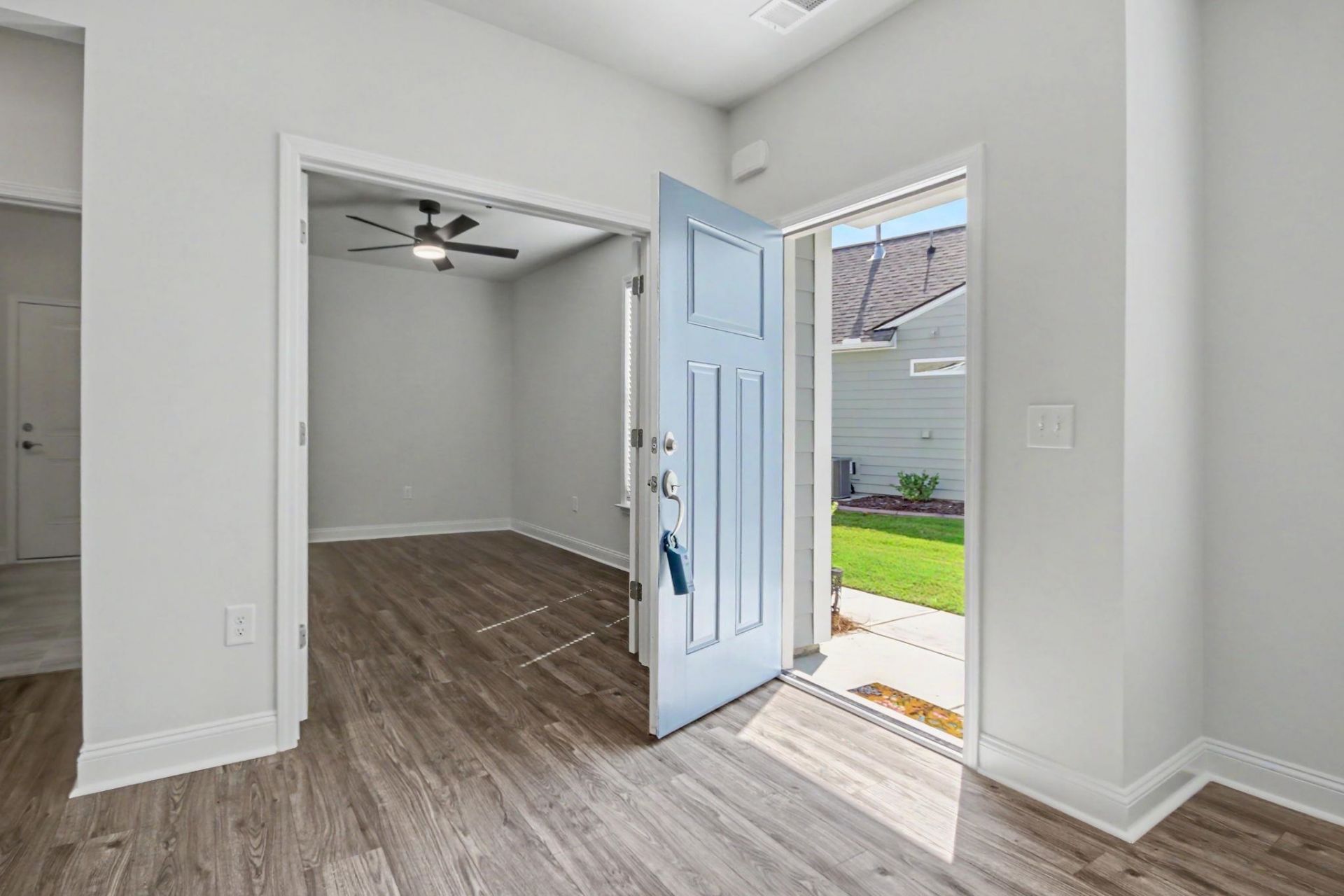 5877 Cremona Dr.  Photo 5