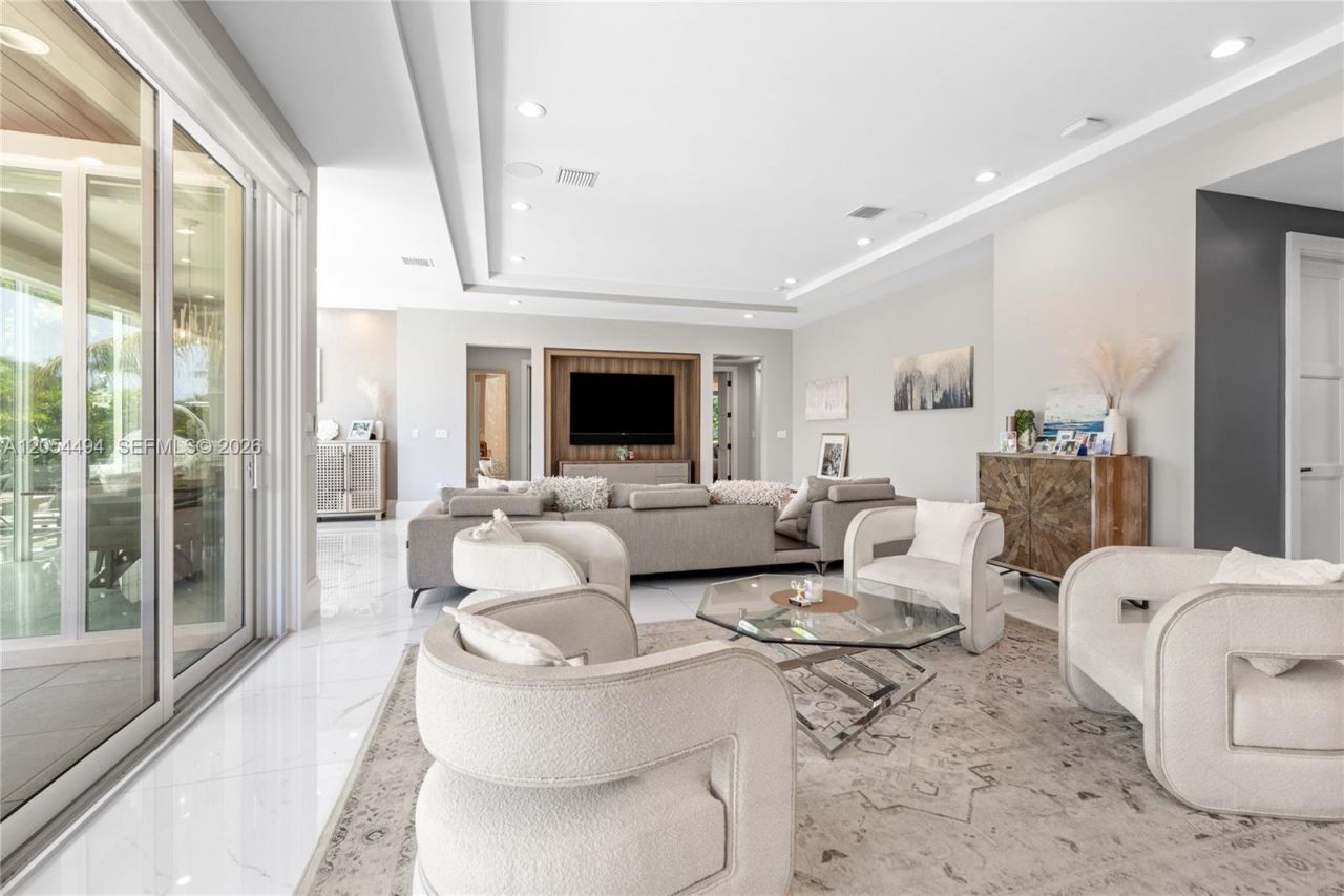 924 Evergreen Dr , Delray Beach, FL 33483 Photo