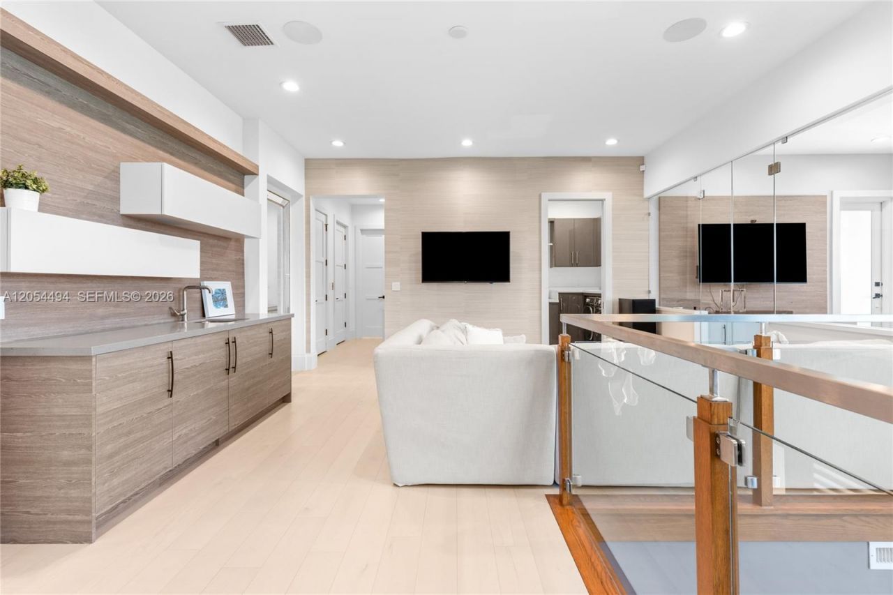 924 Evergreen Dr , Delray Beach, FL 33483 Photo