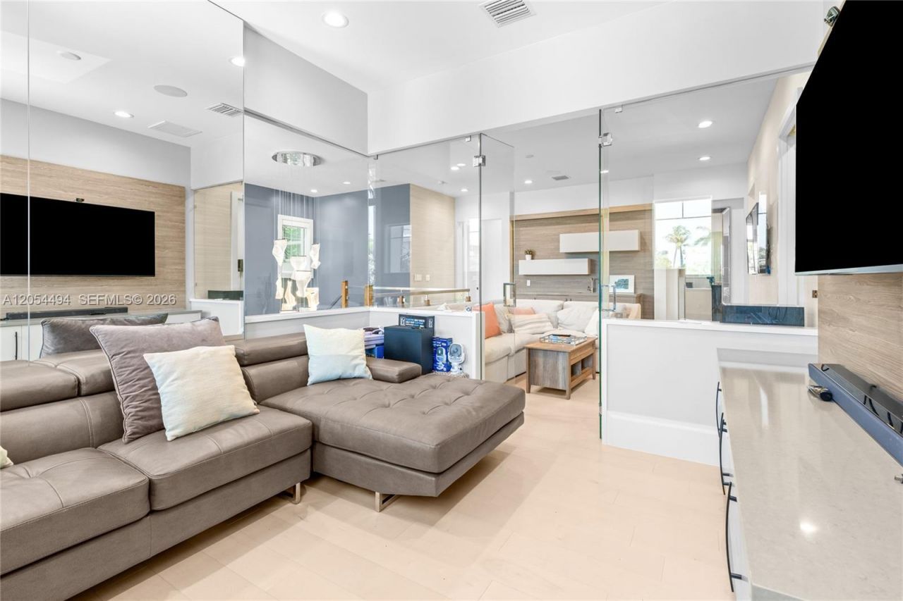 924 Evergreen Dr , Delray Beach, FL 33483 Photo