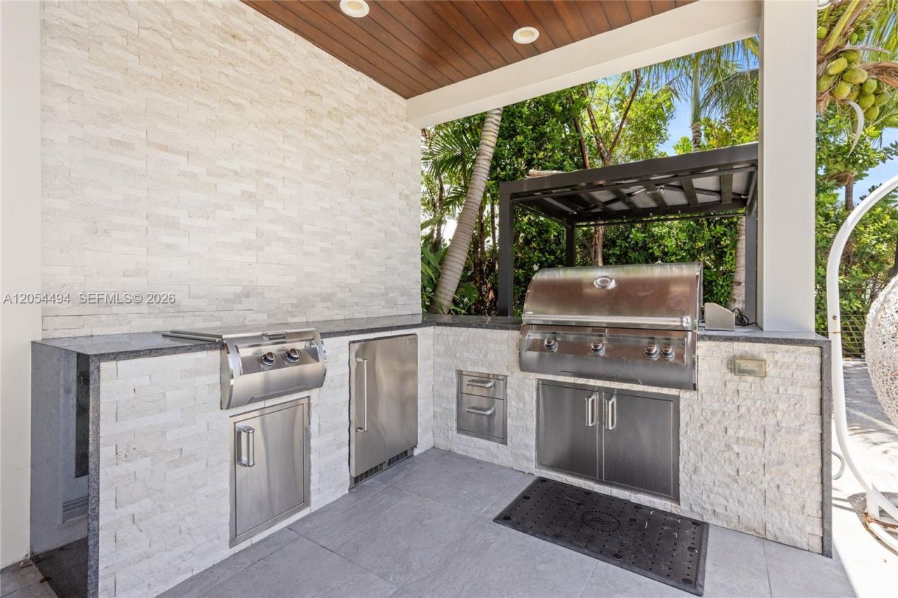 924 Evergreen Dr , Delray Beach, FL 33483 Photo