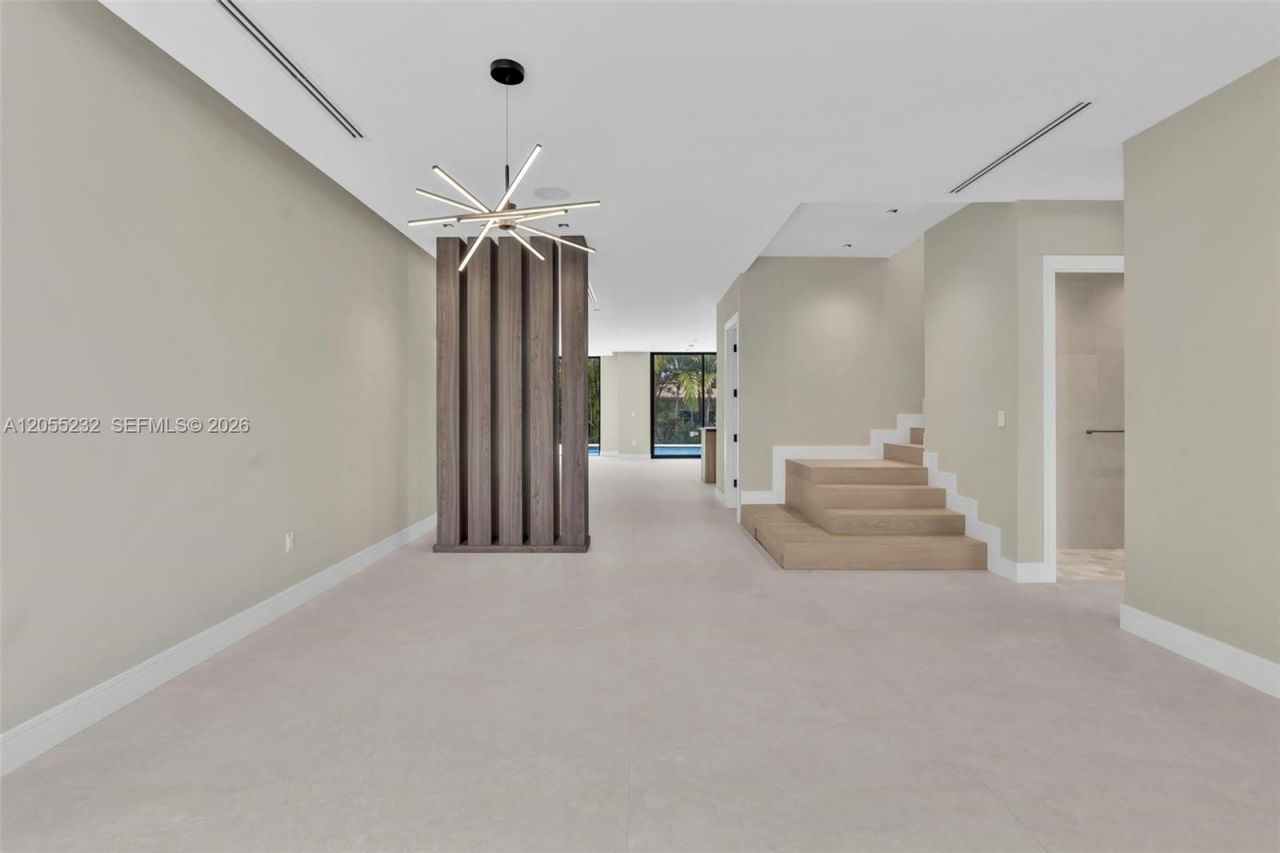6020 Alton Rd , Miami Beach, FL 33140 Photo