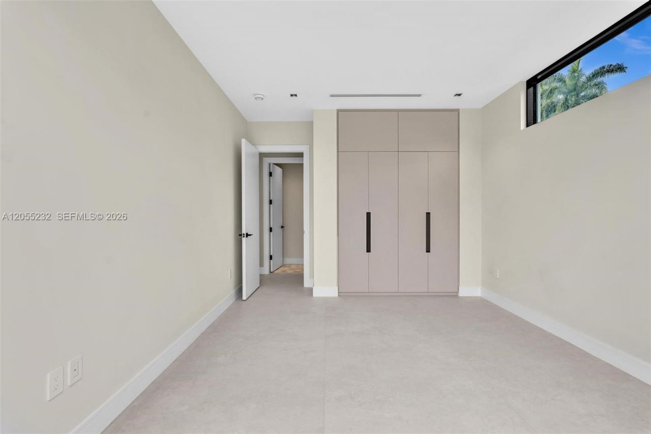 6020 Alton Rd , Miami Beach, FL 33140 Photo