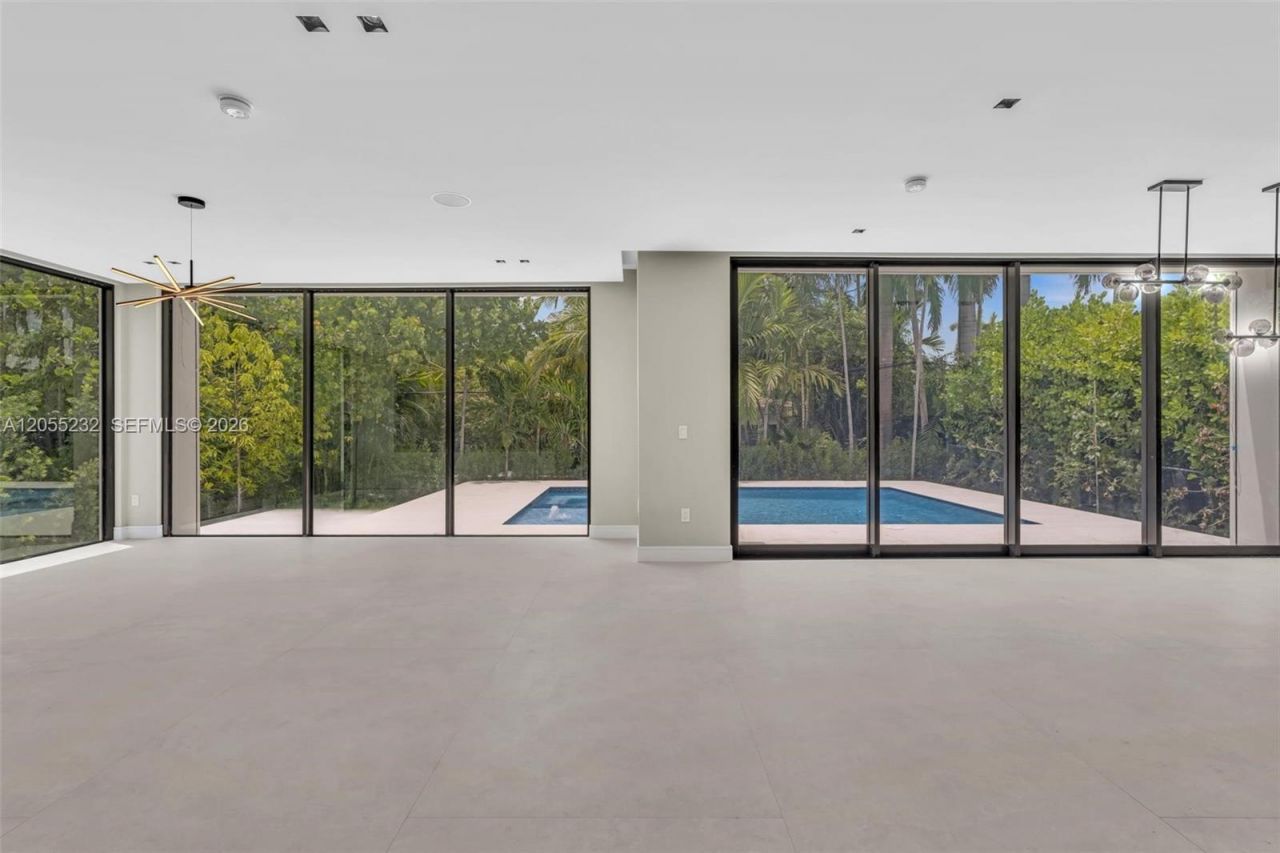 6020 Alton Rd , Miami Beach, FL 33140 Photo