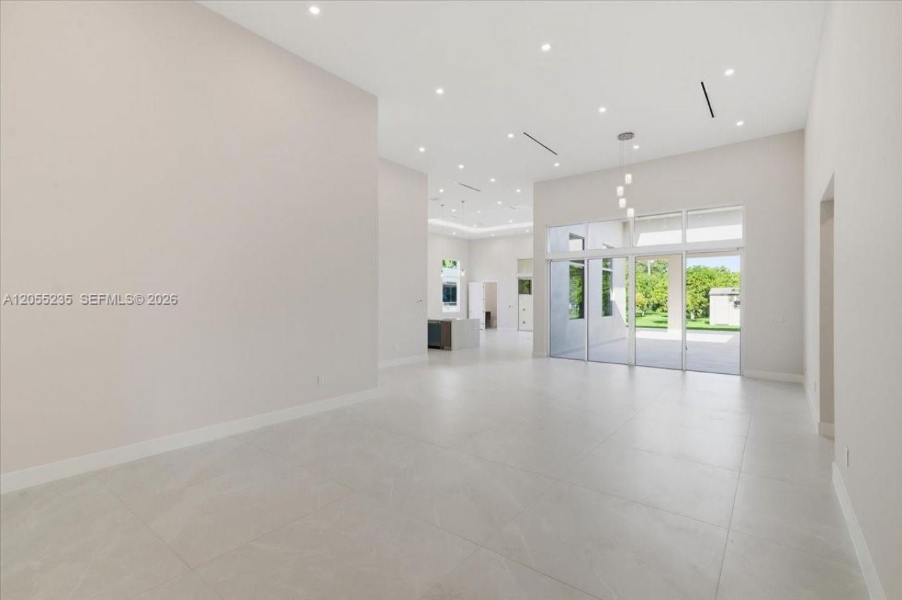 2880 SW 113 Avenue, Miami, FL 33165 Photo