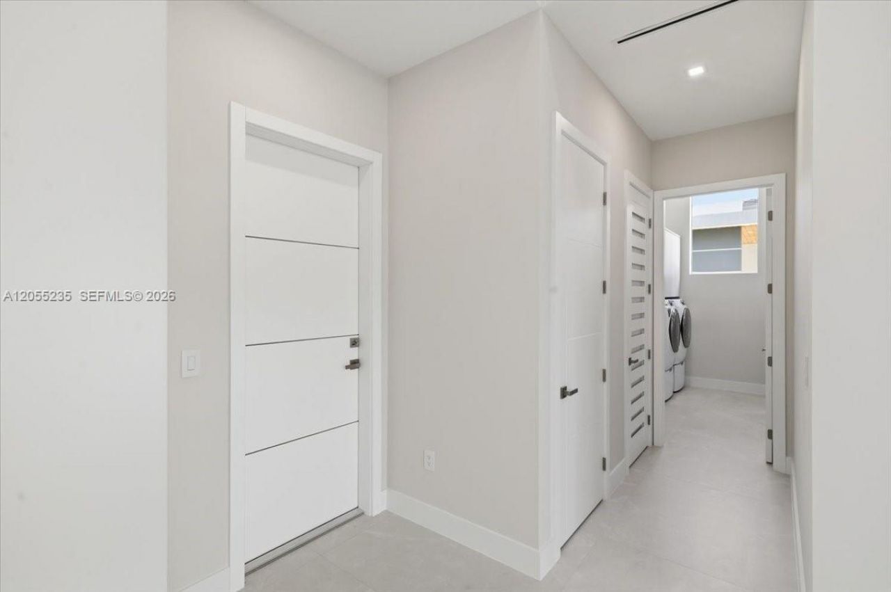 2880 SW 113 Avenue, Miami, FL 33165 Photo