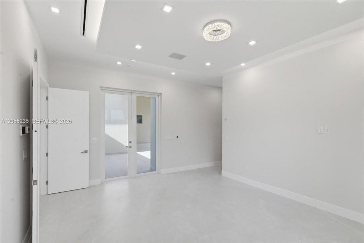 2880 SW 113 Avenue, Miami, FL 33165 Photo
