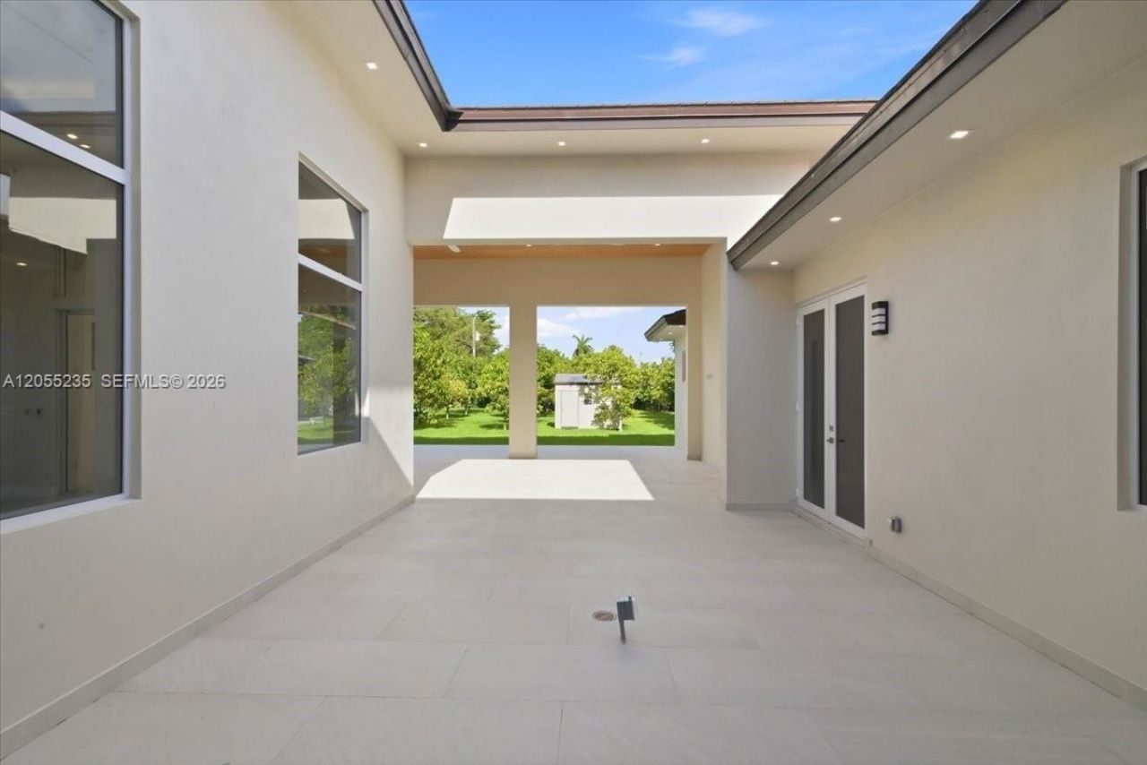 2880 SW 113 Avenue, Miami, FL 33165 Photo