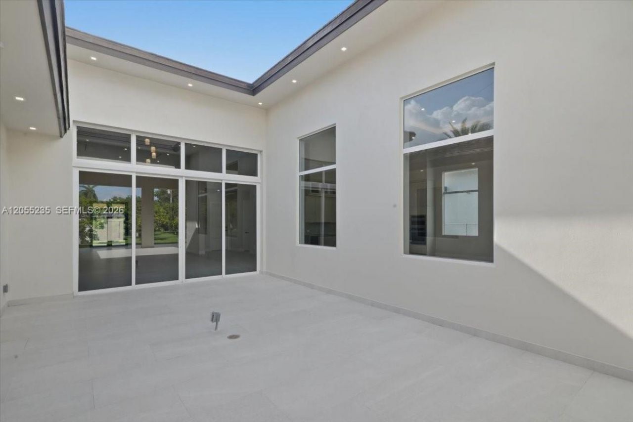 2880 SW 113 Avenue, Miami, FL 33165 Photo
