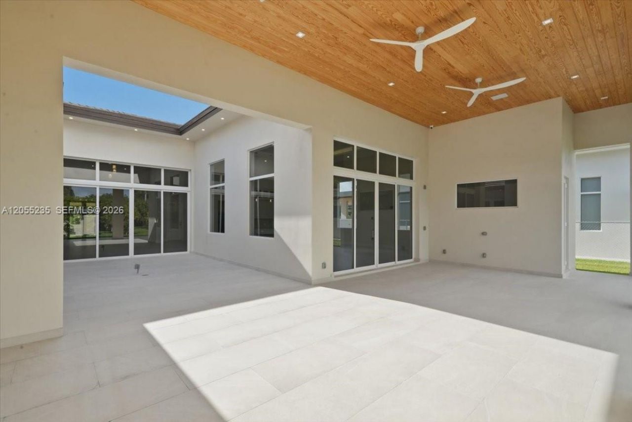 2880 SW 113 Avenue, Miami, FL 33165 Photo