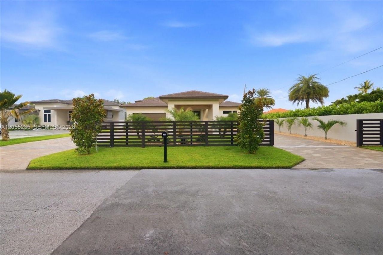 2880 SW 113 Avenue, Miami, FL 33165 Photo