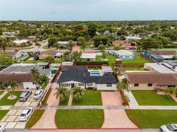 11040 NE 64th St , Miami, FL 33173