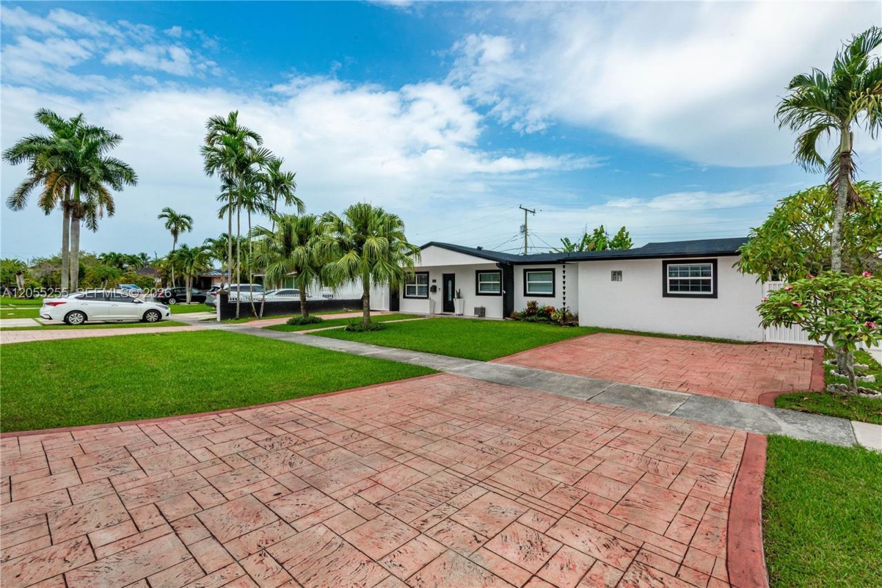 11040 SW 64th St, Miami, FL 33173 Photo