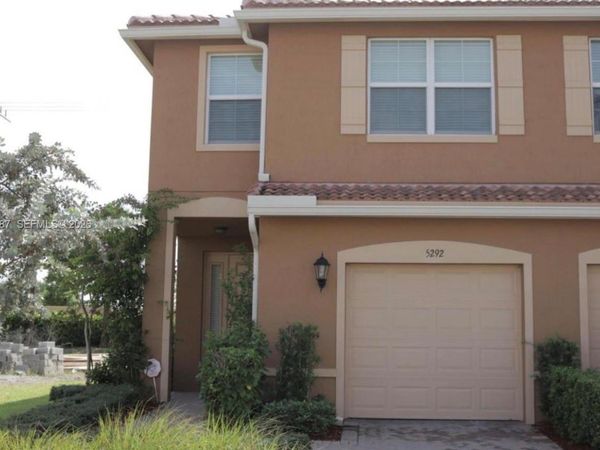 5292 Palm Colony Dr , Unit 5292, Lake Worth, FL 33463
