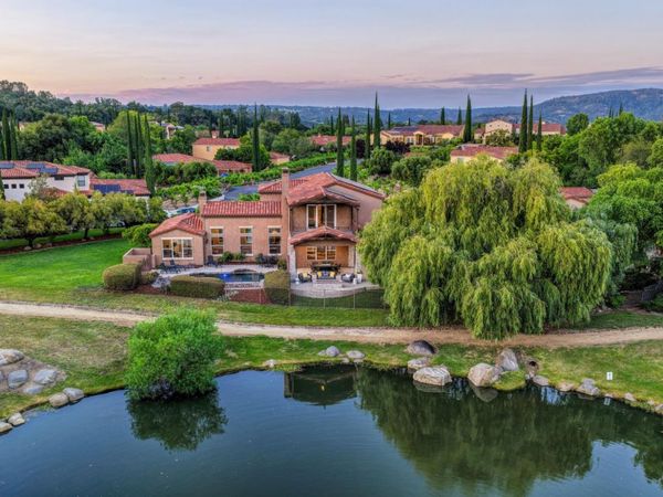 4256 Burgundy Ct, Loomis, CA 95650