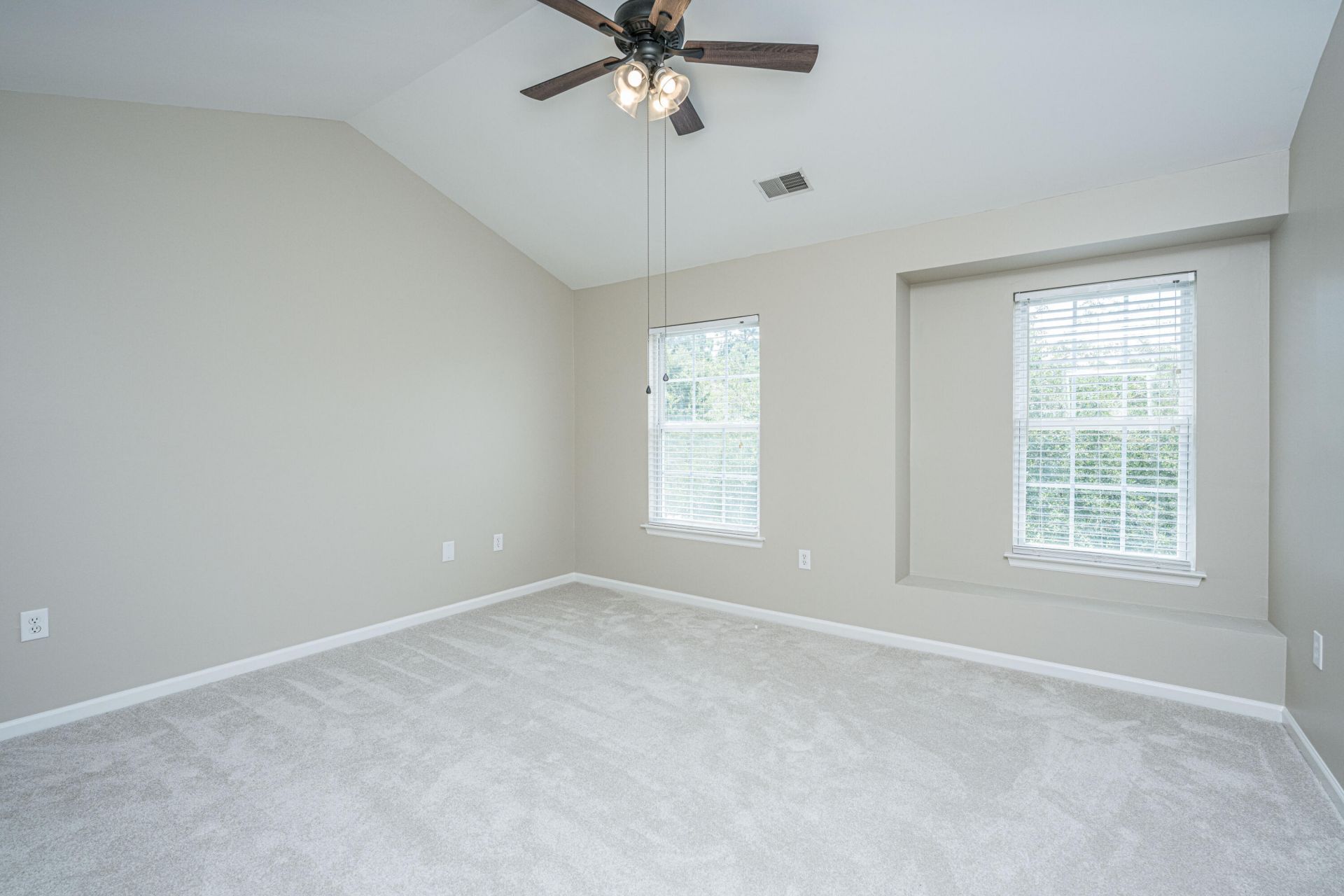 1404 Buckthorn Circle Photo 15