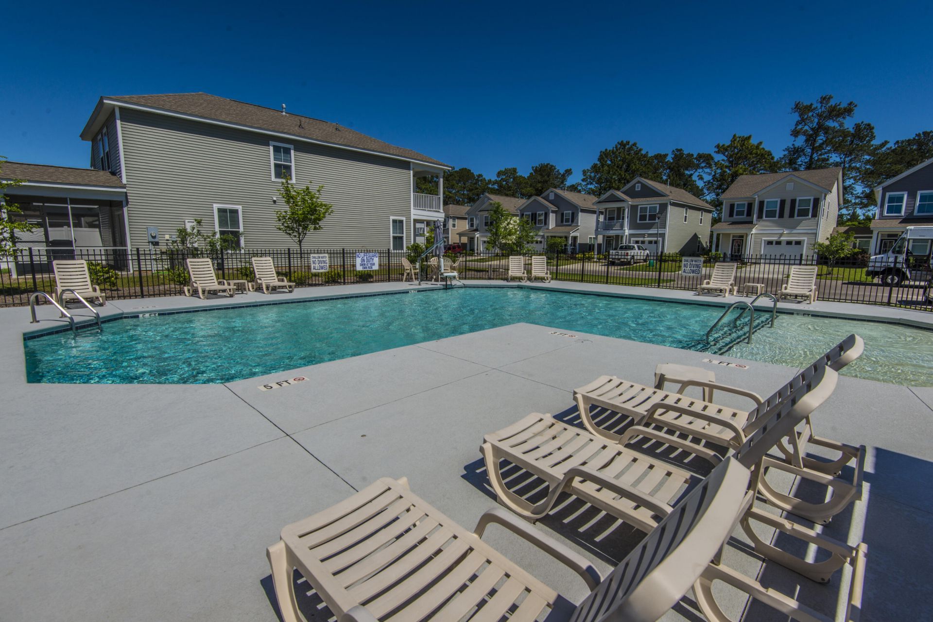 1404 Buckthorn Circle Photo 27