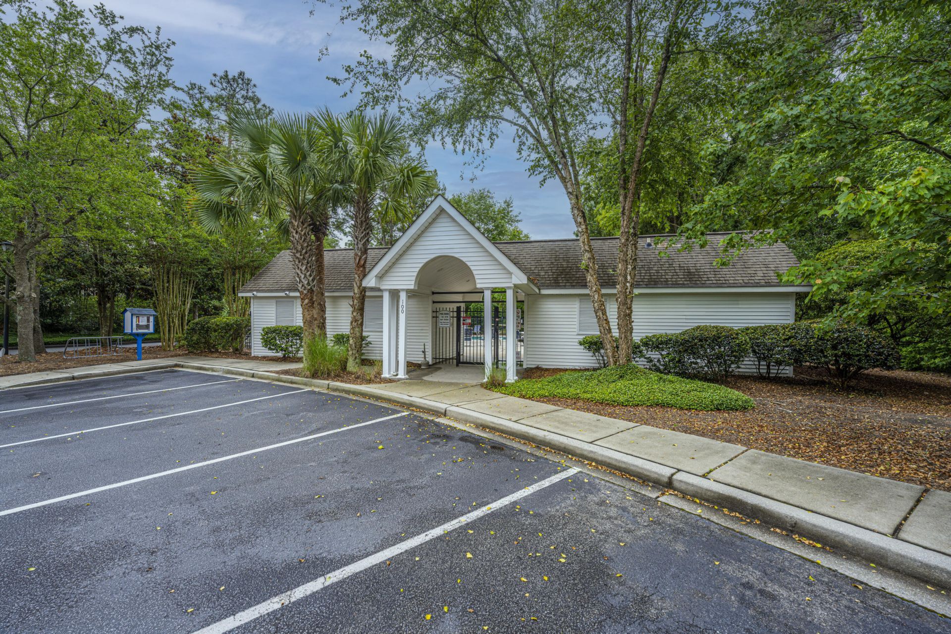 1404 Buckthorn Circle Photo 29