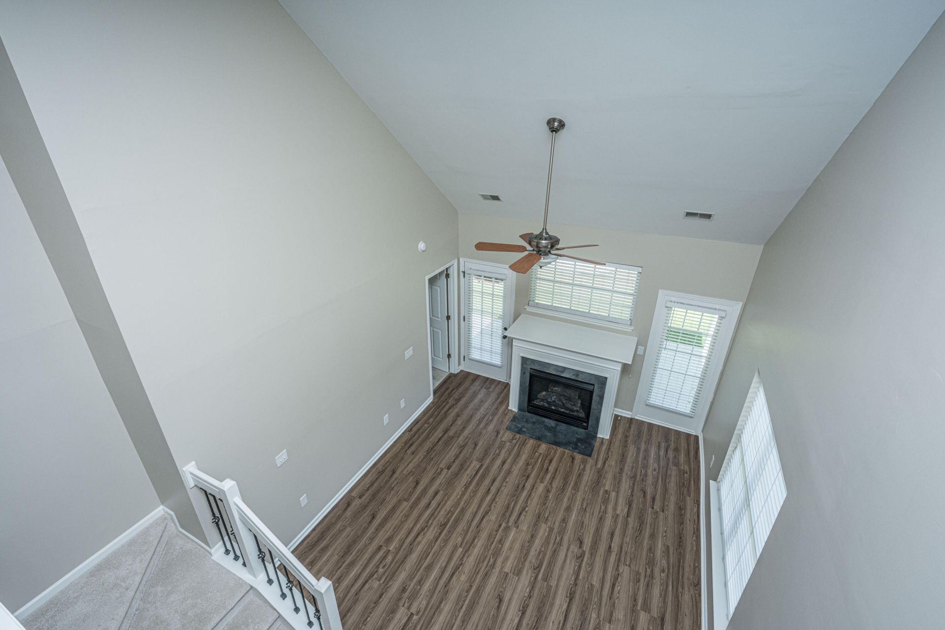 1404 Buckthorn Circle Photo 8