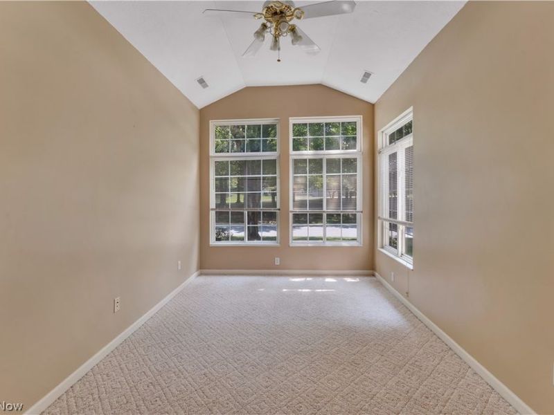 5645 Clingan Road, Struthers, OH 44471 Photo 13