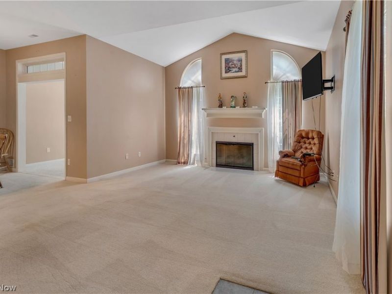 5645 Clingan Road, Struthers, OH 44471 Photo 3