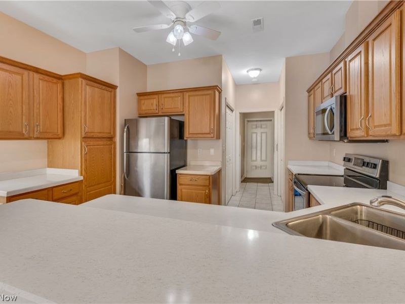 5645 Clingan Road, Struthers, OH 44471 Photo 8