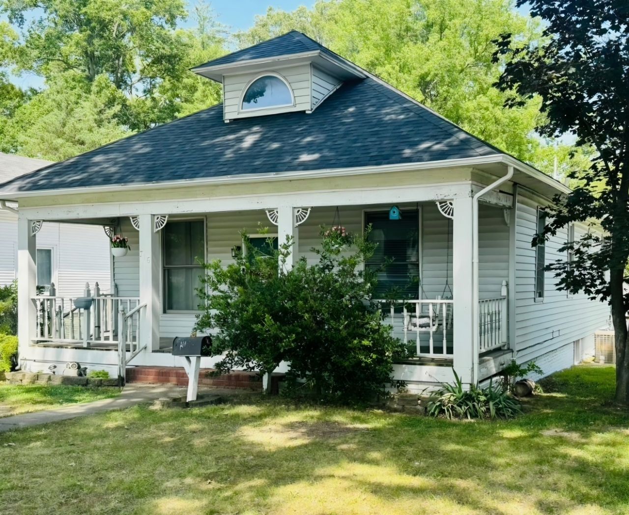 716 S Mckinley Street , Harrisburg, IL 62946