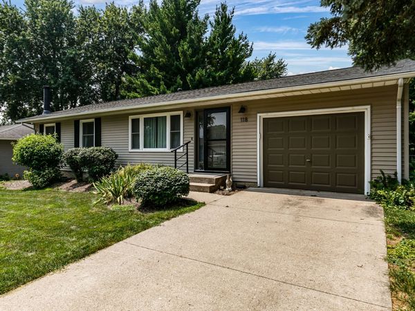 118 N 9th Street, Eldridge, IA 52748